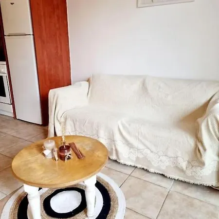 Yellow House Apartment